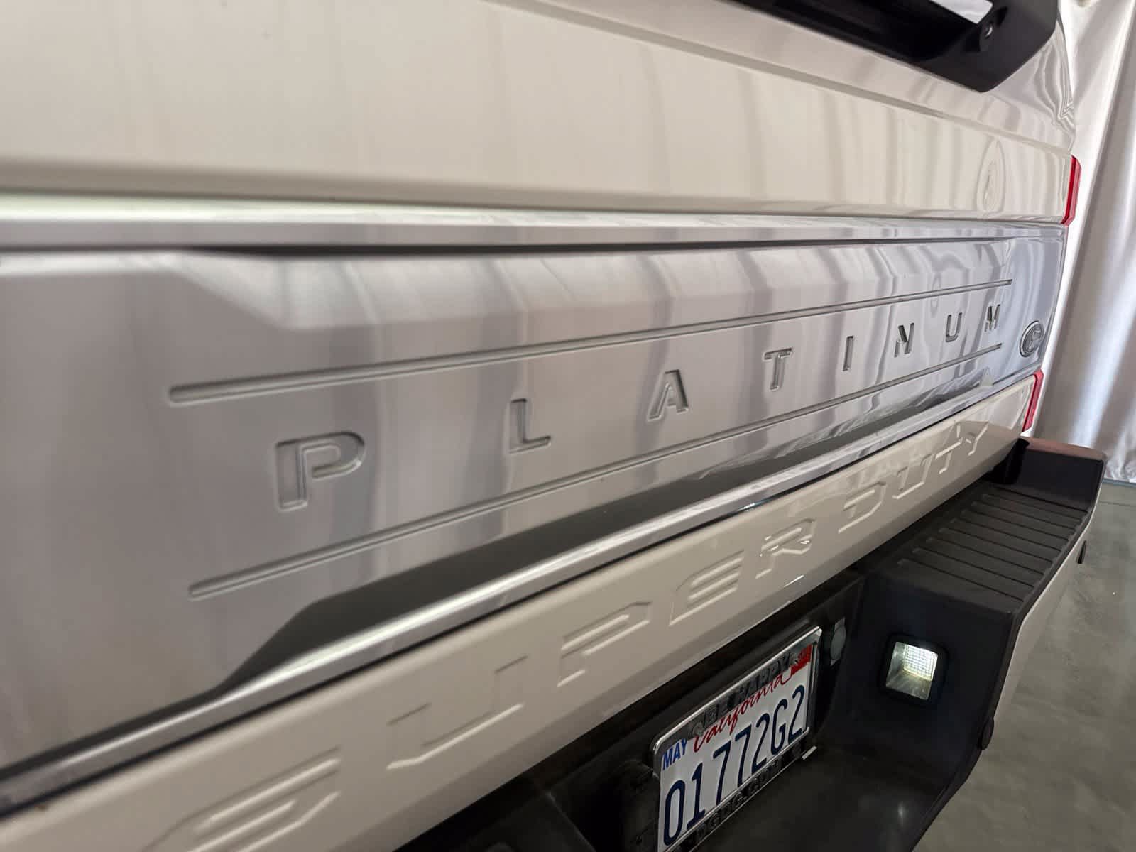 Used 2017 Ford F250 Platinum w/ Platinum Ultimate Package AWD/4WD image 14