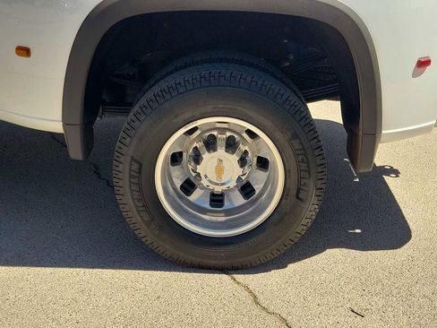 Used 2025 Chevrolet Silverado 3500 High Country w/ High Country Premium Package image 4