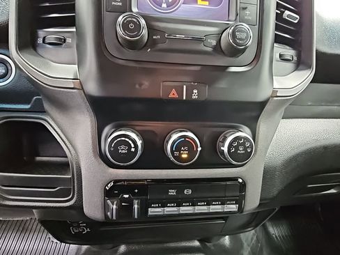 Used 2024 RAM 2500 Tradesman w/ Chrome Appearance Group image 18