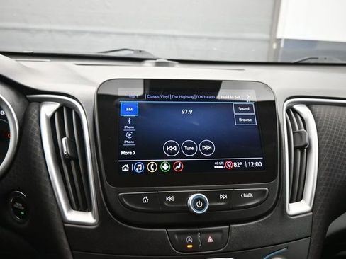 Used 2024 Chevrolet Malibu LT FWD image 16