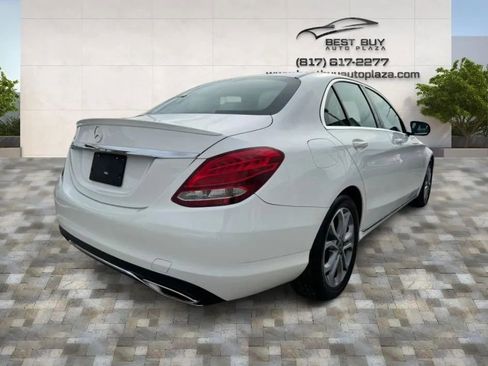 Used 2018 Mercedes-Benz C 300 Sedan image 4