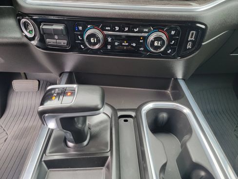 Used 2024 Chevrolet Silverado 1500 LTZ AWD/4WD image 20