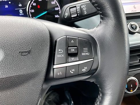 Used 2022 Ford Maverick Lariat w/ Equipment Group 500A Standard image 12