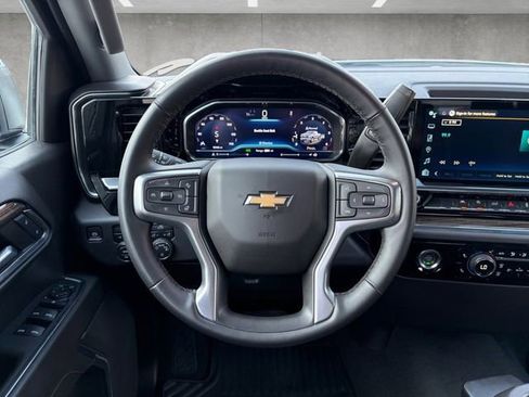 Certified 2024 Chevrolet Silverado 1500 LT image 21