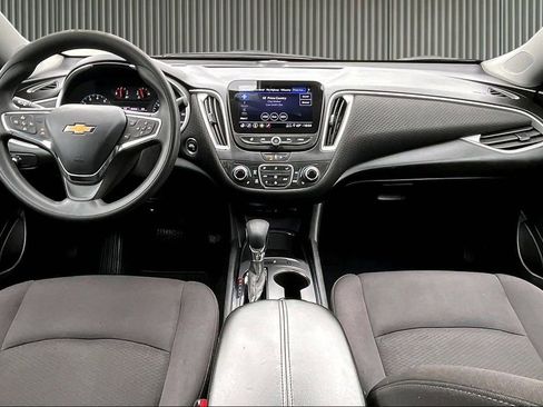 Used 2023 Chevrolet Malibu LT FWD image 17