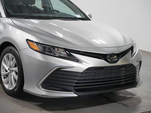 Certified 2023 Toyota Camry LE FWD image 4