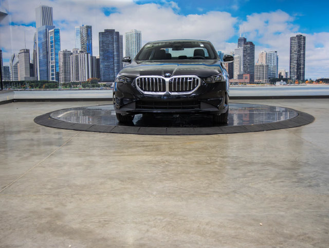Used 2027 BMW 530i xDrive w/ Convenience Package AWD/4WD image 5
