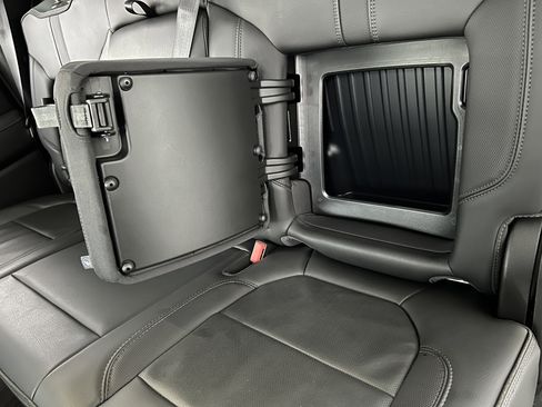 Used 2022 Chevrolet Silverado 1500 High Country w/ LPO, Dark Essentials Package image 19