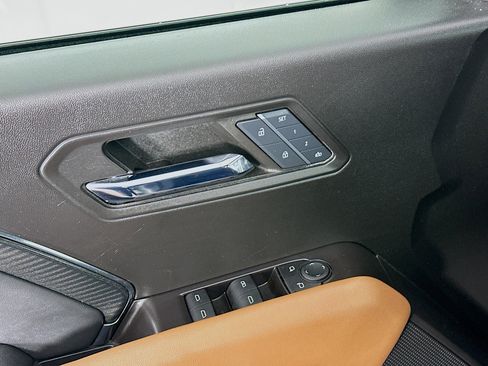 Used 2024 GMC Canyon AT4 w/ AT4 Premium Package image 15