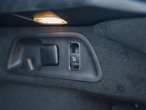 New 2026 Mercedes-Benz GLE 63 AMG S image 12