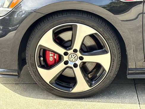 Used 2019 Volkswagen GTI S image 11
