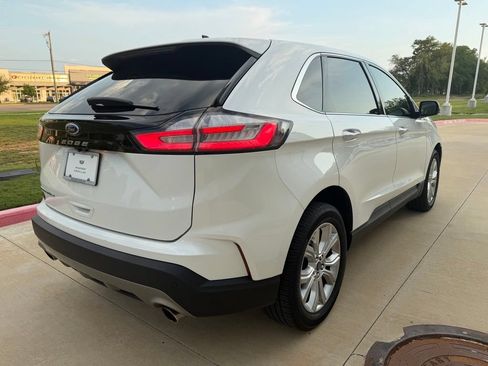 Used 2021 Ford Edge Titanium FWD image 6