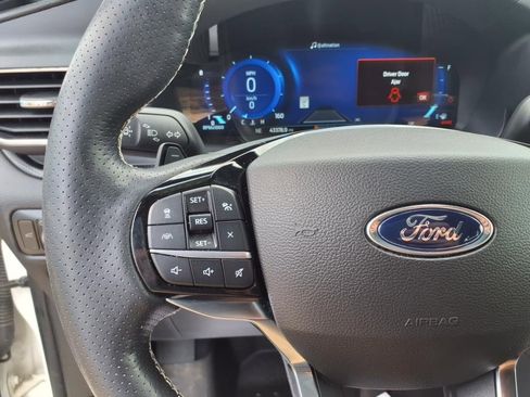 Used 2022 Ford Explorer ST image 18