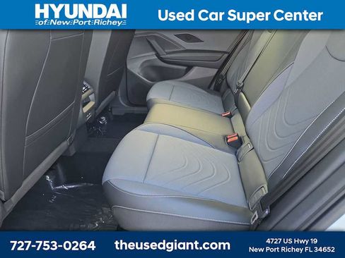 Used 2025 Volkswagen Tiguan SE w/ Panoramic Sunroof Package image 20