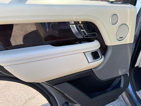 Used 2019 Land Rover Range Rover HSE AWD/4WD image 14