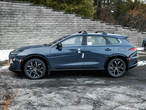 New 2025 Toyota Crown Signia XLE image 6