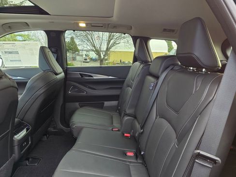 New 2025 INFINITI QX60 Luxe image 21