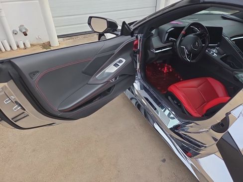 Used 2021 Chevrolet Corvette Stingray Coupe w/ 1LT image 8