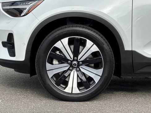 Used 2023 Volvo XC40 Recharge Plus AWD/4WD image 31