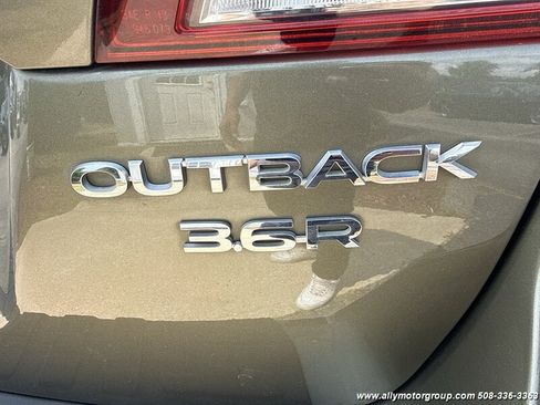 Used 2019 Subaru Outback 3.6R Touring w/ Popular Package #3A AWD/4WD image 15