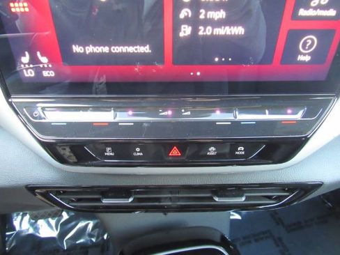 Used 2023 Volkswagen ID.4 S image 43