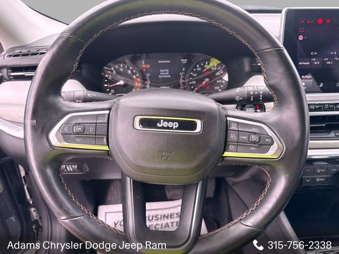 Used 2022 Jeep Compass Limited w/ Sun and Sound Group AWD/4WD image 15