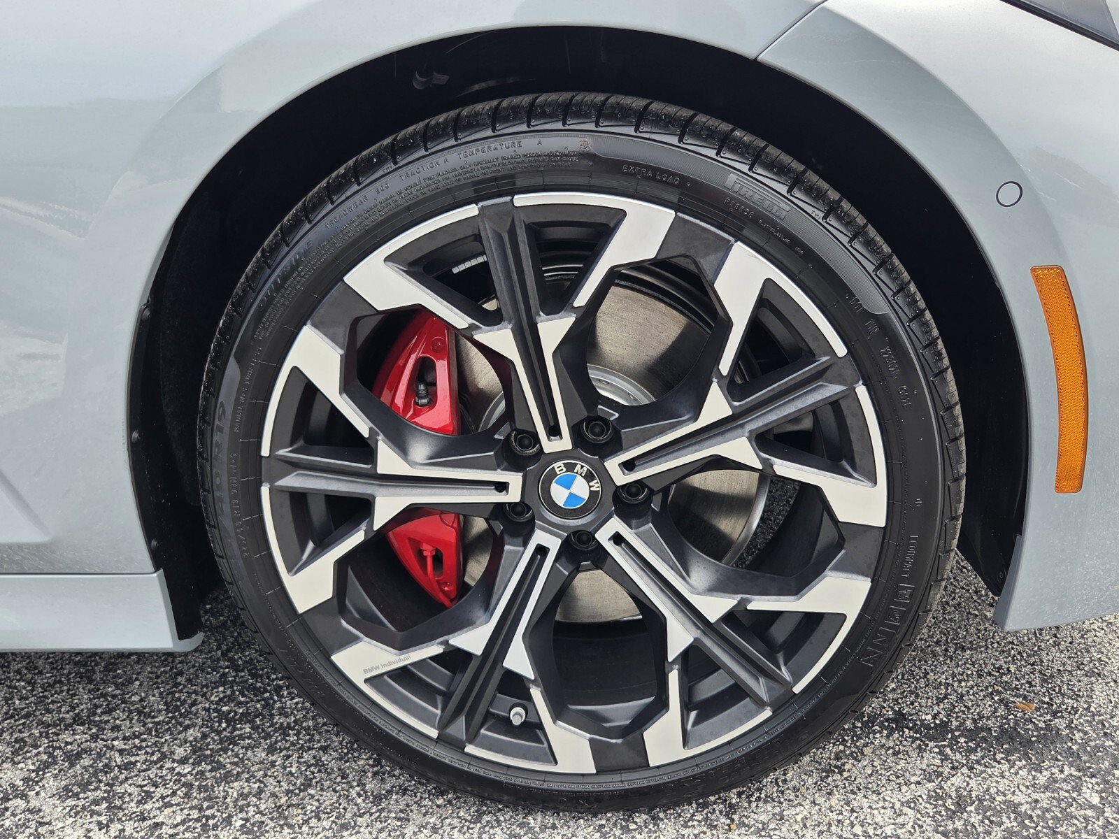 New 2026 BMW 330i Sedan w/ M Sport Package RWD image 9