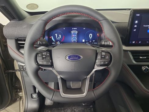 New 2026 Ford Explorer ST-Line w/ ST-Line Street Pack AWD/4WD image 13