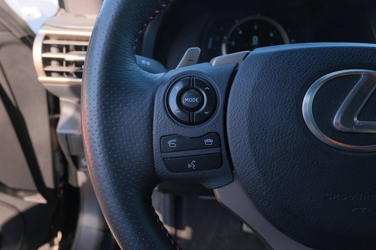 Used 2014 Lexus IS 250 w/ F-Sport Package RWD image 12
