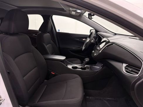 Used 2024 Chevrolet Malibu LT FWD image 18