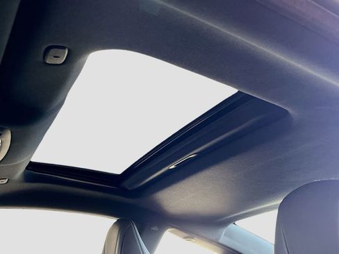 Used 2019 INFINITI Q60 3.0t Luxe w/ Essential Package image 23