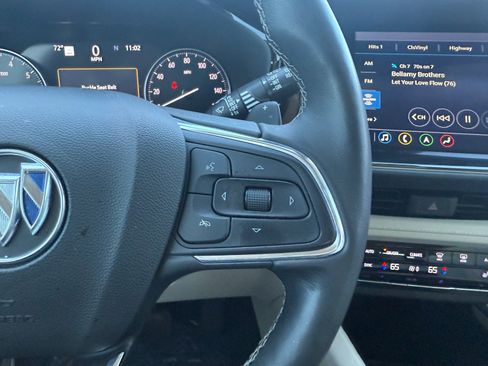 Used 2021 Buick Envision Essence w/ Technology Package I image 28