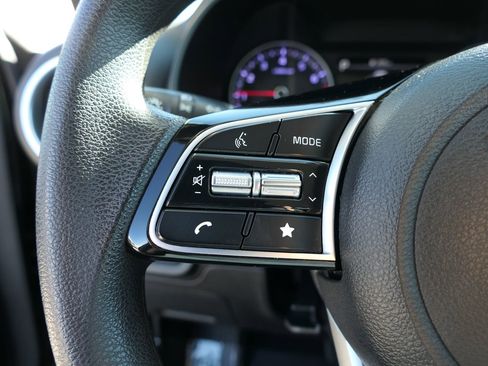 Used 2023 Kia Forte LXS image 15