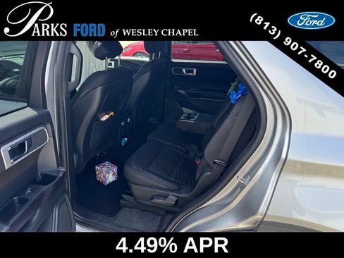 Used 2020 Ford Explorer XLT AWD/4WD image 4