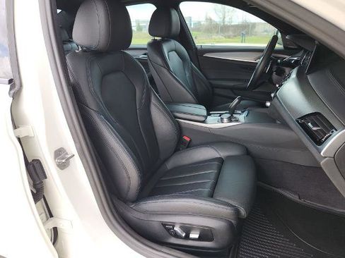 Used 2018 BMW 540i image 15
