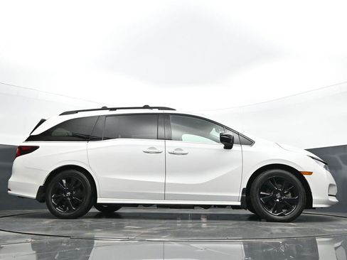 Used 2023 Honda Odyssey Sport image 28