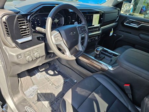 New 2026 Chevrolet Silverado 1500 RST AWD/4WD image 19