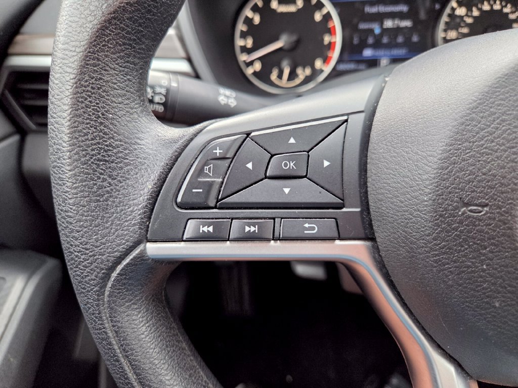 Used 2024 Nissan Altima 2.5 SV FWD image 27