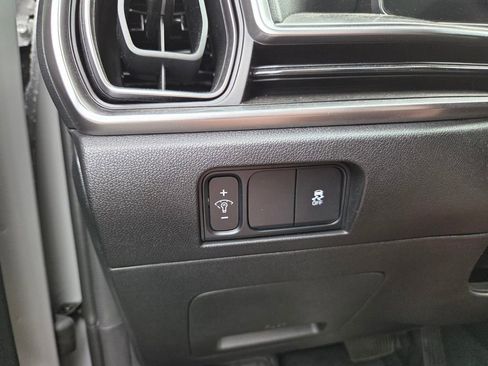 Used 2025 Kia Sorento S w/ Panoramic Sunroof Package image 26