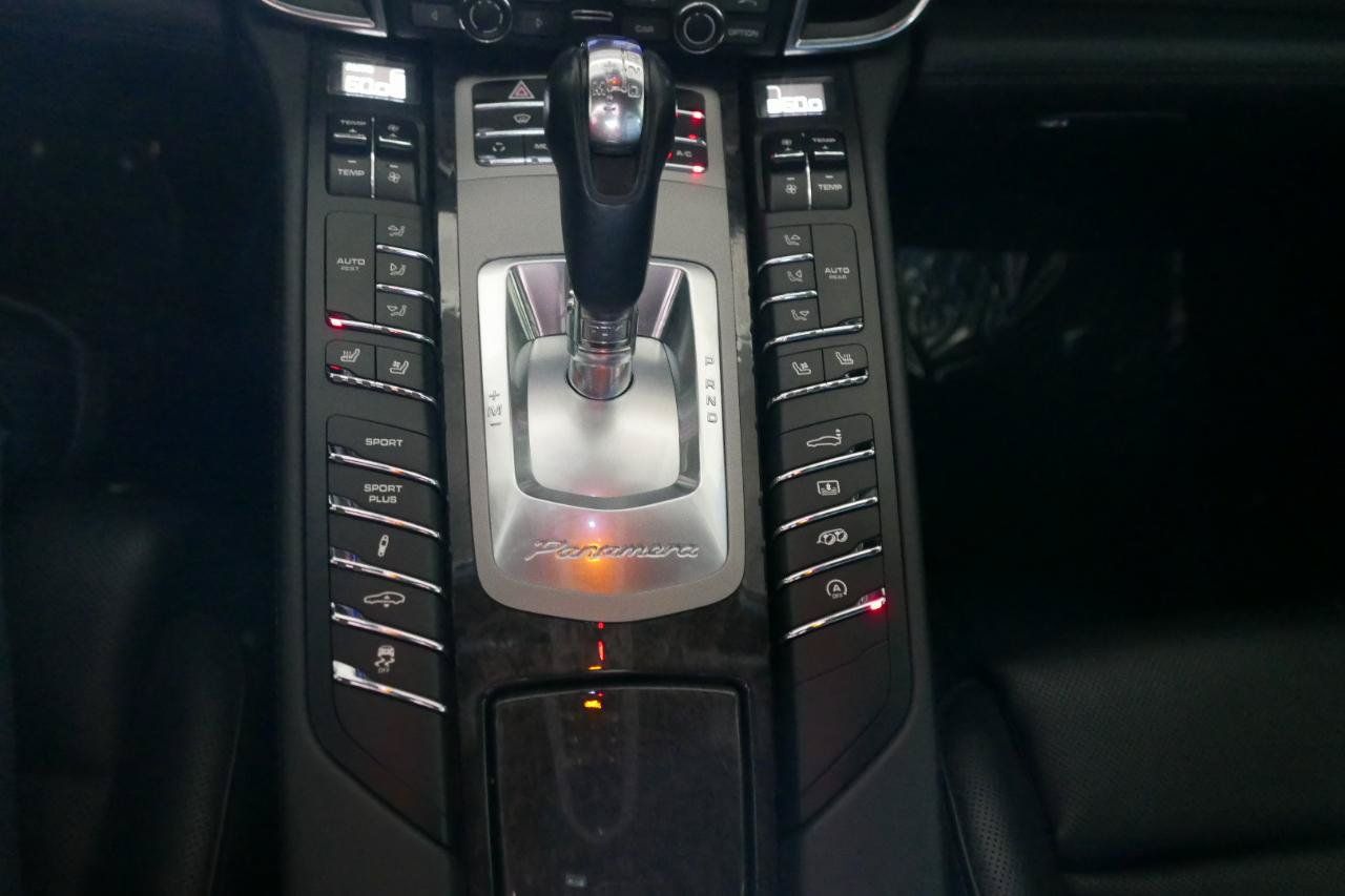 Used 2012 Porsche Panamera Turbo S AWD/4WD image 18