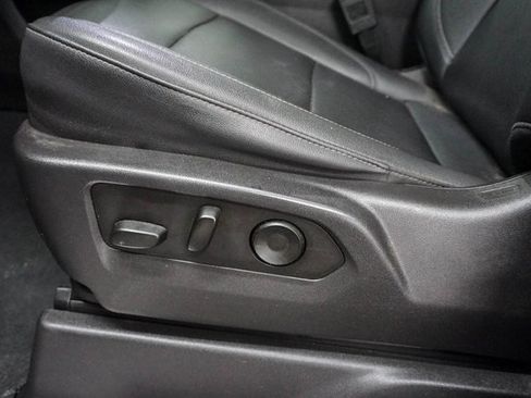 Used 2023 Chevrolet Silverado 1500 LTZ image 12