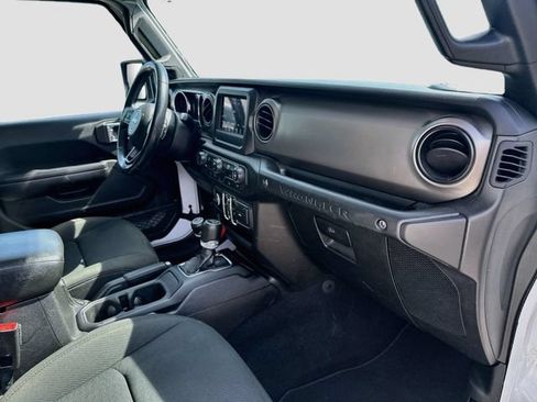 Used 2021 Jeep Wrangler Unlimited Sport AWD/4WD image 30