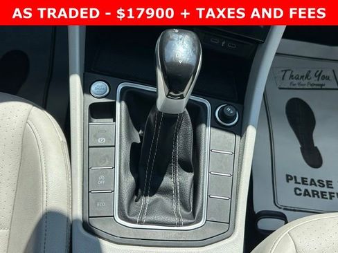 Used 2023 Volkswagen Jetta SE FWD image 24