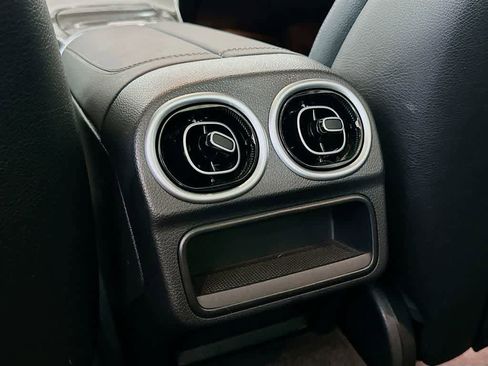 Used 2022 Mercedes-Benz C 300 C 300 image 13