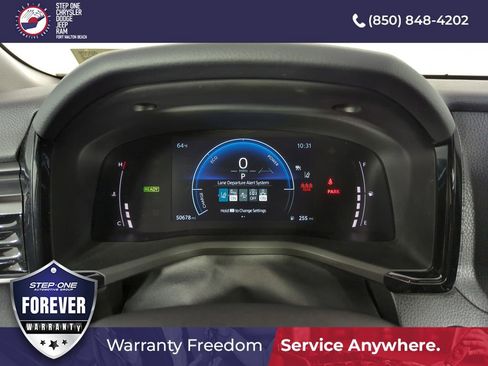 Used 2025 Toyota Camry LE FWD image 35