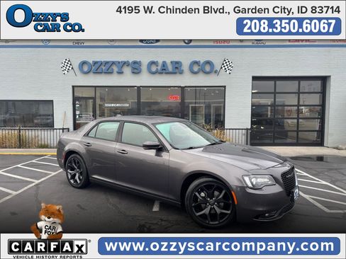 Used 2023 Chrysler 300 S image 1