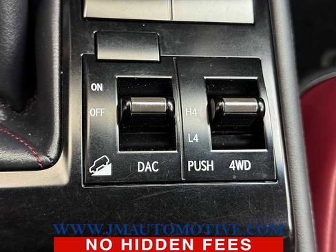 Used 2021 Lexus GX 460 Premium w/ Premium Package image 38