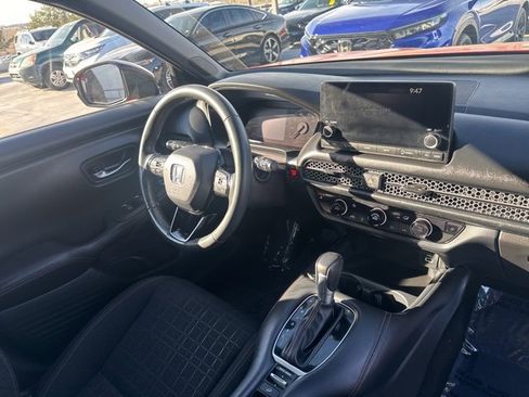 Used 2024 Honda HR-V Sport image 12