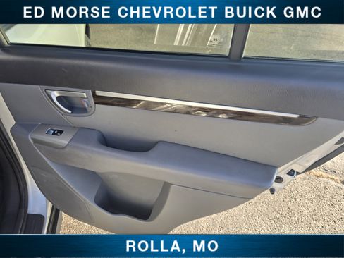 Used 2011 Hyundai Santa Fe GLS image 22