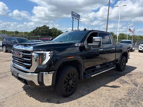 Used 2024 GMC Sierra 2500 SLT w/ SLT Premium Package AWD/4WD image 3